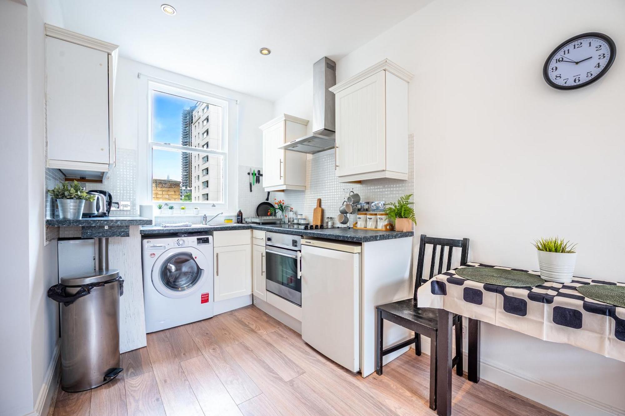 Appartement One-Bed Flat, Kensington, Bank Payment To The Host Within 24H From The Reservation à Londres Extérieur photo